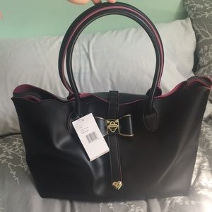 Betsey Johnson Scallop Open Tote